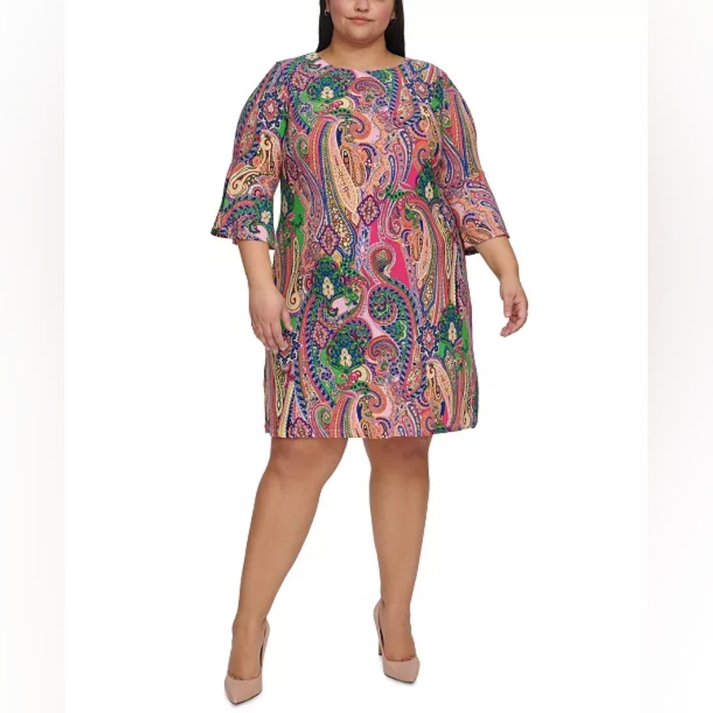 Women's Clothing (104)